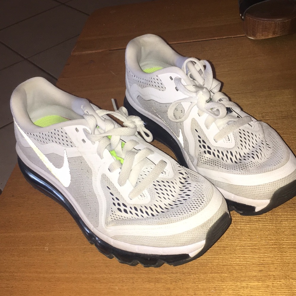 White nikes sz 8 $25